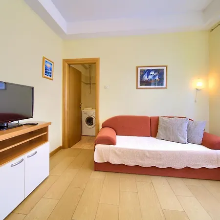 Jele Apartman *