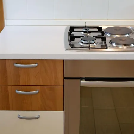 Jele Apartment *